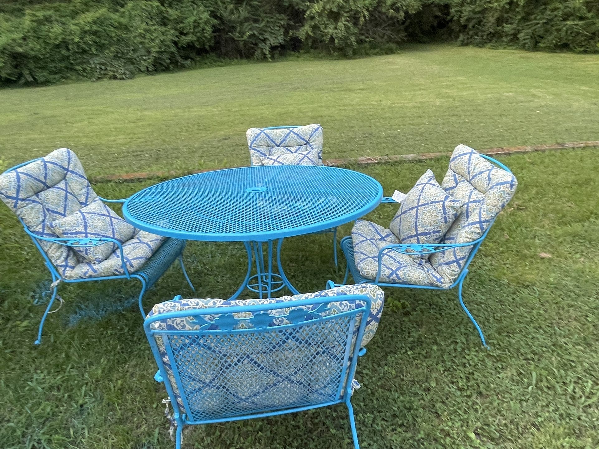 Wrought Iron Patio Set Free Delivery for Sale in Franklin, TN OfferUp