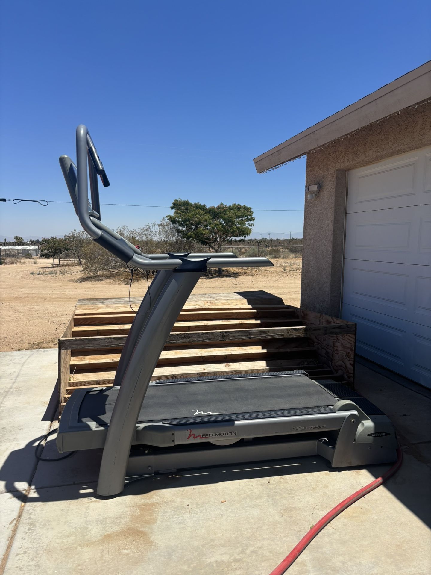 Treadmill-FREE