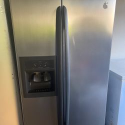 Refrigerator Kenwood