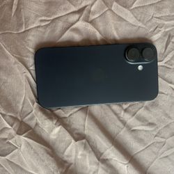 iPhone 16 