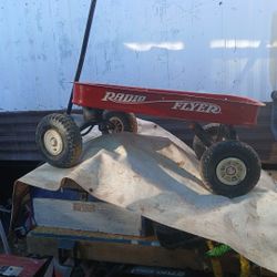 Radio  Flyer  Wagon 