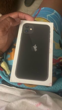 Apple iPhone 11 Black in Box