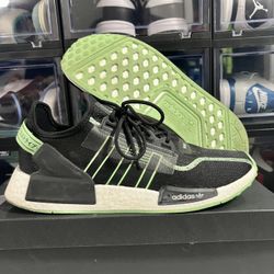 Adidas NMD_R1 V2 ‘Black Glory Mint’