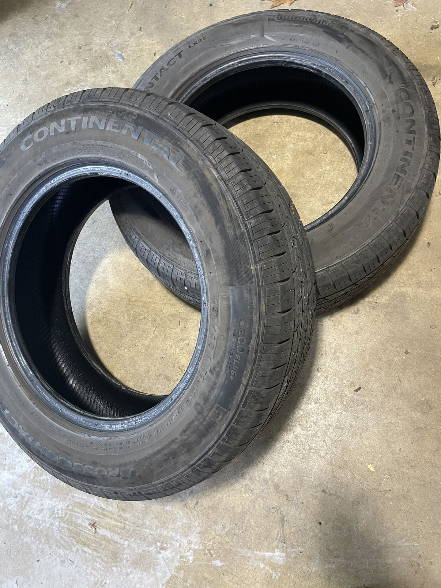 ( USED) 235/65R17 tires