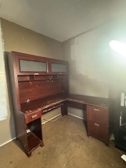 Free desk
