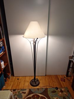 5 ft Tall reading living room lamp
