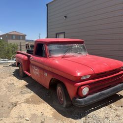 C-10 Chevy Pickup 1966 
