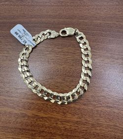 14kt Gold Bracelet 