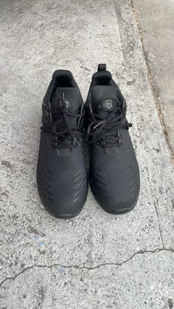 Work shoes