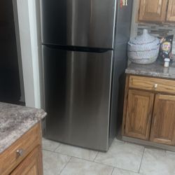 LG Refrigerator 