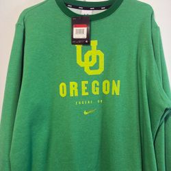 Sweart  Nike Size L New 