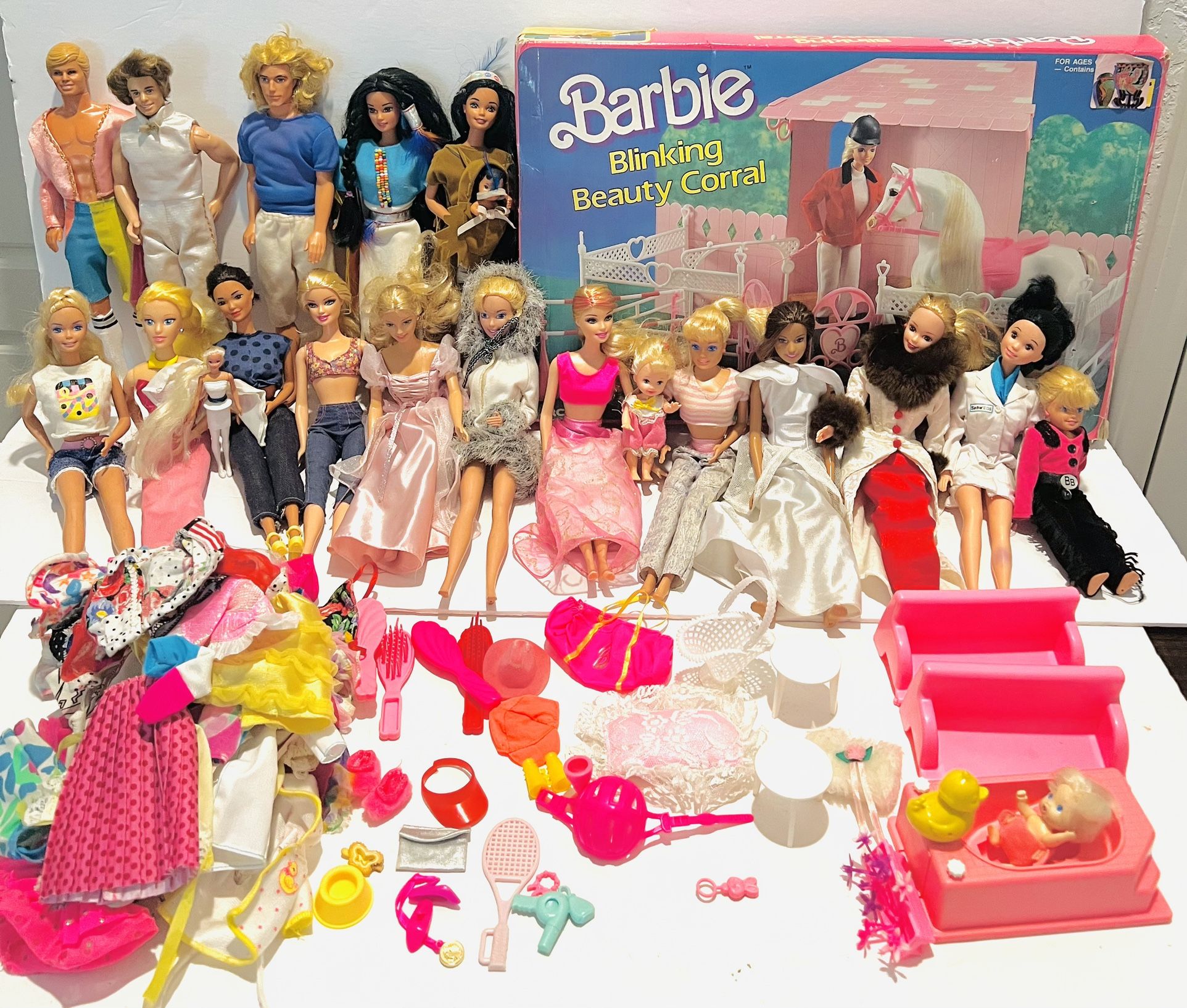 Lot Of Vintage 1966-99 Mattel Barbie Dolls & Ken Dolls w/ Outfits & Accessories