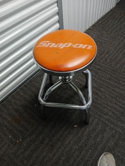 Snap-on Stool