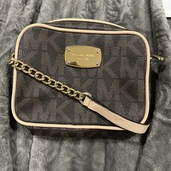Mini/xtra small Michael Kors cross body