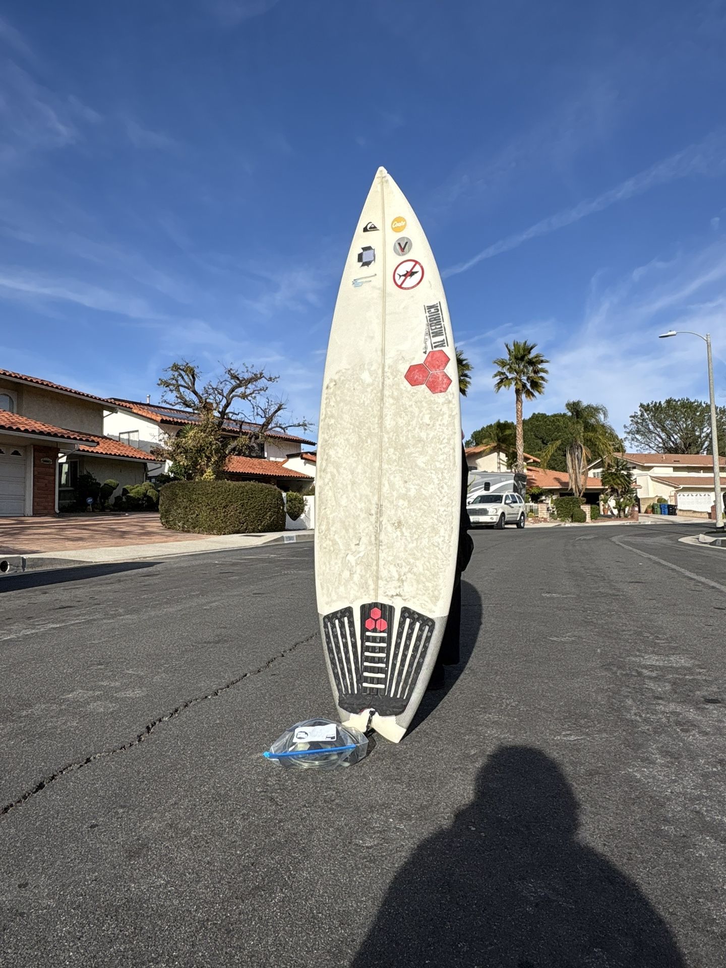 Al Merick Surfboard/Wet Suit/Leg Guard/Fins