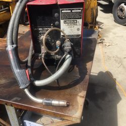 Cv 300 Lincoln Welder