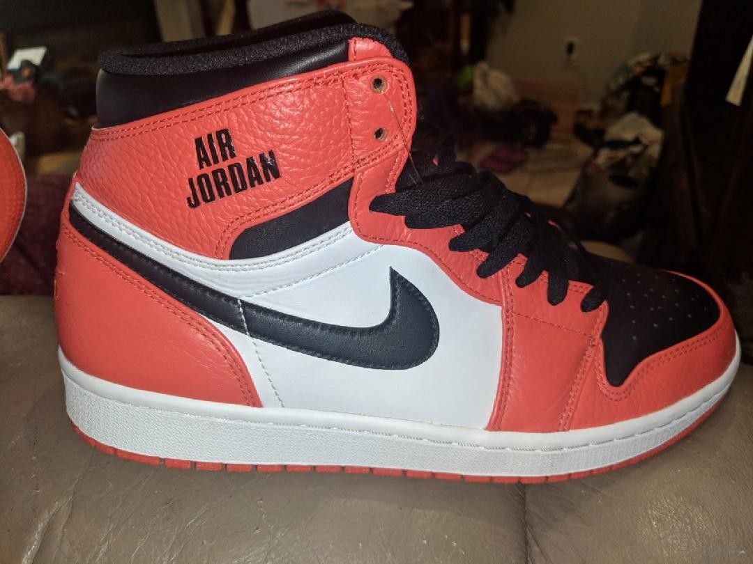 Jordan 1 Rare Air 'Max Orange'