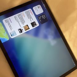 Ipad 4th Gen | 11” 128gb | Good condition 