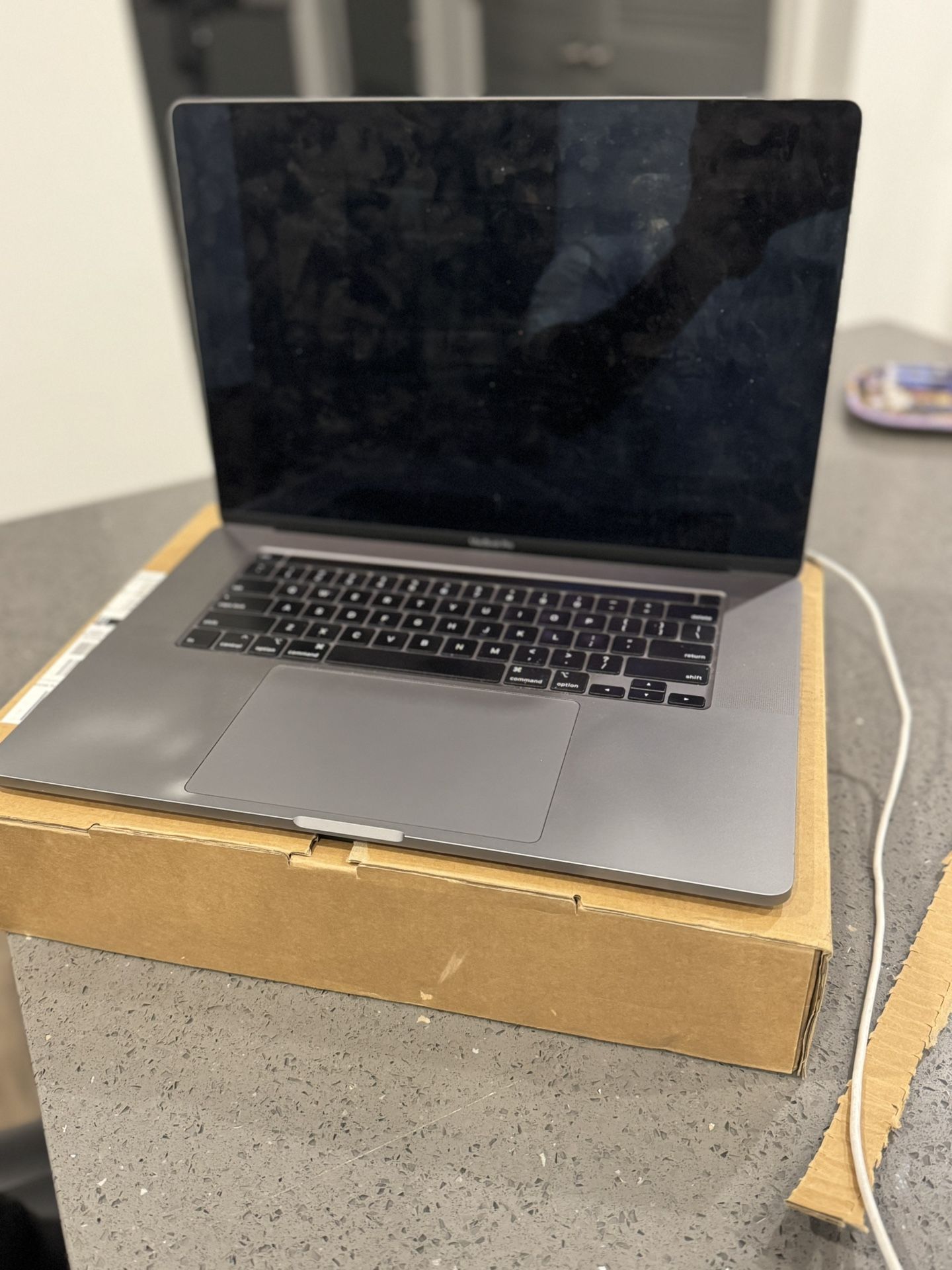 2019 16-inch MacBook Pro (Model A2141)
