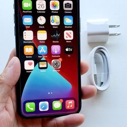 iPhone X - UNLOCKED - Like New 