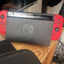 Switch With Red Joy cons And 128 Sd Card Excellent Condition Or Trade For Series S