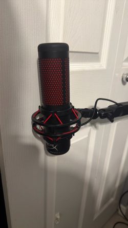 Hyper X Quadcast with elgato arm