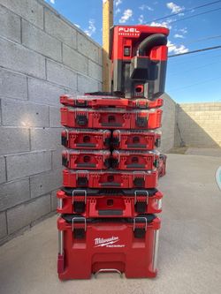 Milwaukee tools boxes