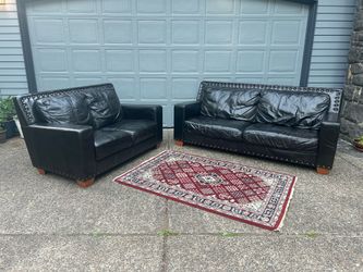 Italian Leather Sofa and Loveseat Set