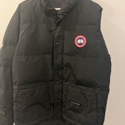 xl canada goose vest 