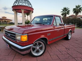 Classic Ford F-150 Shortbed for refurbishment