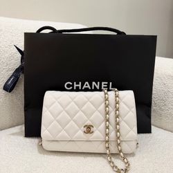 Chanel WOC 25S, White Caviar, Gold HW