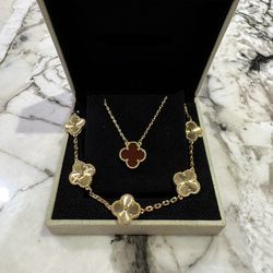 VCA necklace and bracelet set