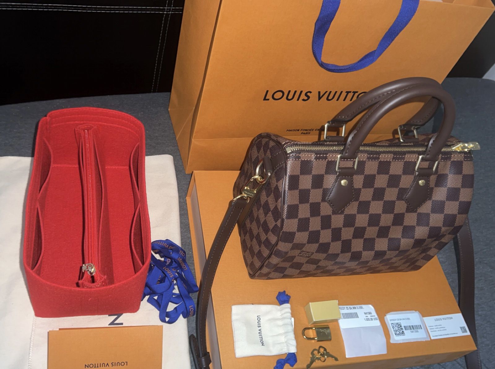 Louis Vuitton Speedy 25 Bandouliere for Sale in Long Beach, CA