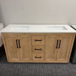 61” Bathroom Vanity In Wood Color 