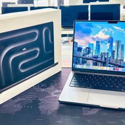 MacBook Pro 14” Apple M3 8-Core 8GB 500GB IN BOX LIKE NEW