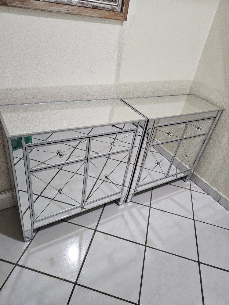 2 Mirrored Night Stands