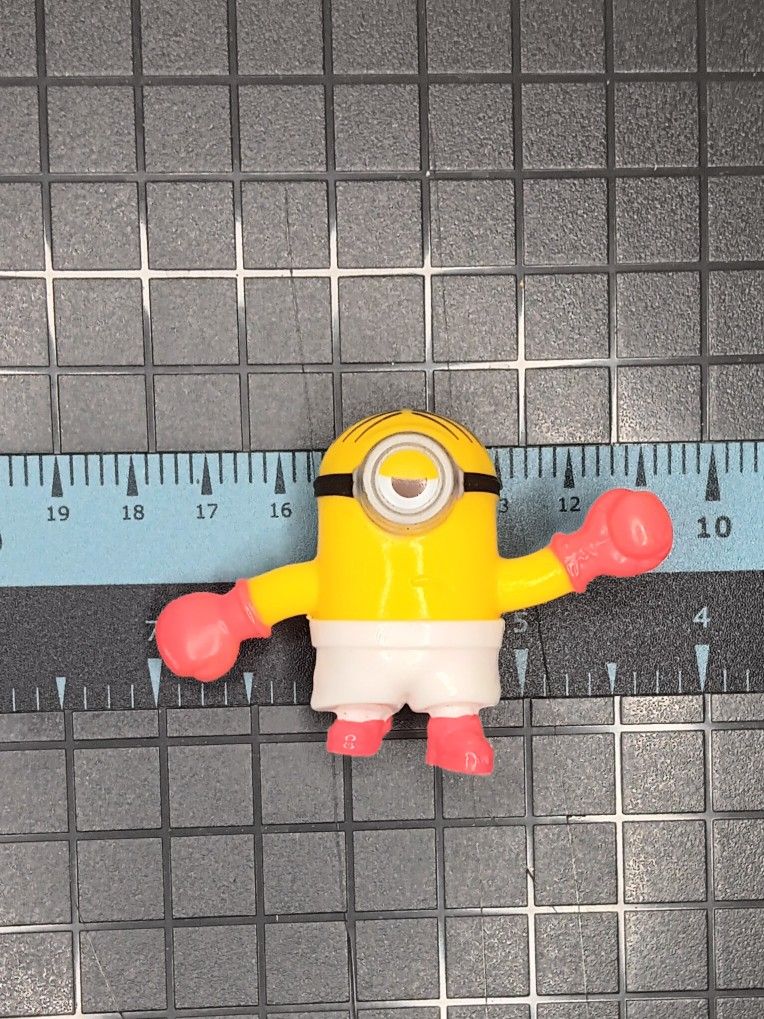 BOXER STUART | MINIONS RISE OF GRU #34 | ILLUMINATIONS MCDONALDS 2019 | USED
