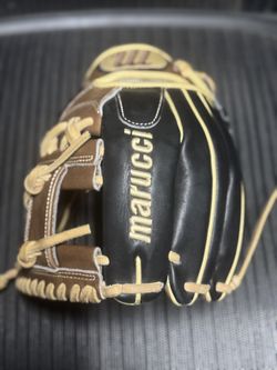 Marucci Baseball Glove