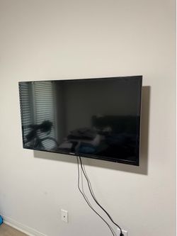 40” Samsung tv w/ Firestick