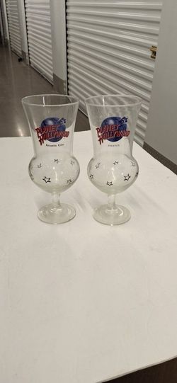 2  PLANET  HOLLYWOOD  GLASSES 