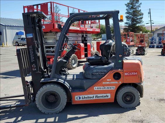 2017 Toyota 5k Warehouse Forklift **Low Hours**