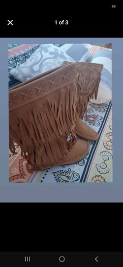 Tan Suede Fringe Moccasin Boots size 8