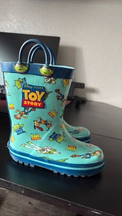 Toddler rain boots