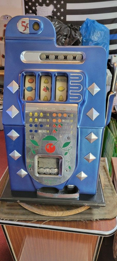 Mills Diamond Front Slot Machine 