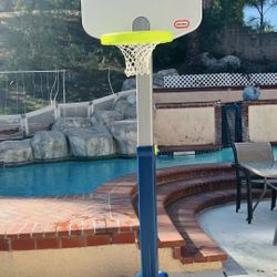 Little Tikes Kids Basketball Hoop