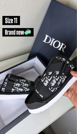 Dior slides size 11