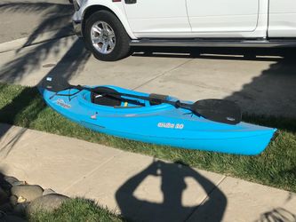 Sun Dolphin Aruba 10 Sit-In Recreational Kayak 10 ft With paddle and onboard ice chest