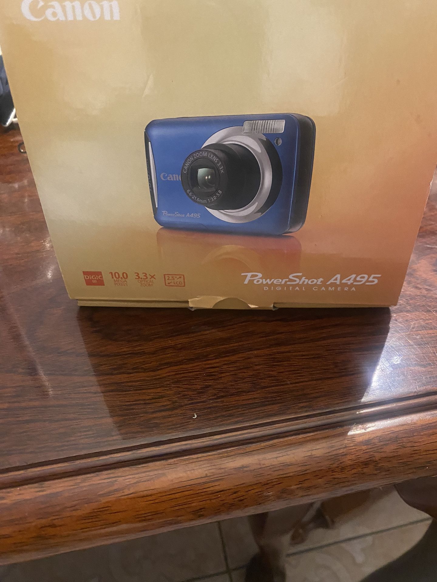 Digital Camera 10.0 Megapixel and 3.3 X Optical Zoom.2.5 LCD. PowerShot A495 Digital Camera