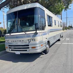 1995 Winnebago Vectra Diesel Pusher 5.9 Has Only 65k Miles!!