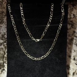 ⚜️14k Gold Figaro Chain⚜️